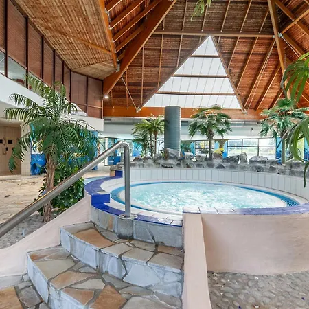 Dans Village Normandy Garden Pierre &