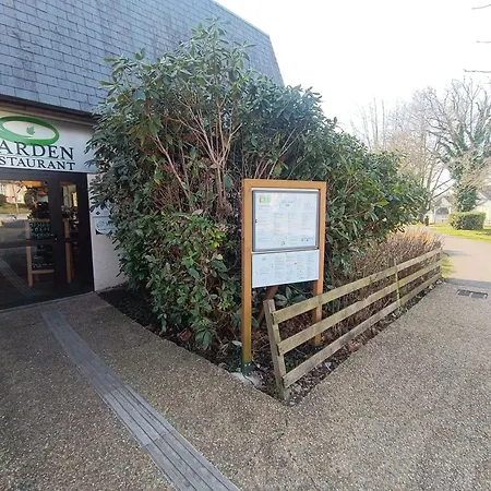 Dans Village Normandy Garden Pierre & Branville