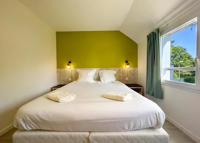 Dans Village Normandy Garden Pierre & Casa vacanze *