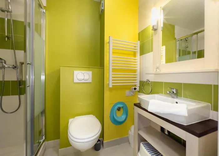 Dans Village Normandy Garden Pierre & Casa vacanze *